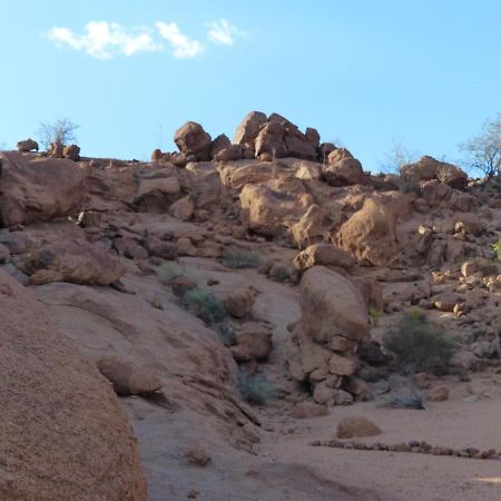 Ozohere Campsite And Himba Village Uis Exterior foto